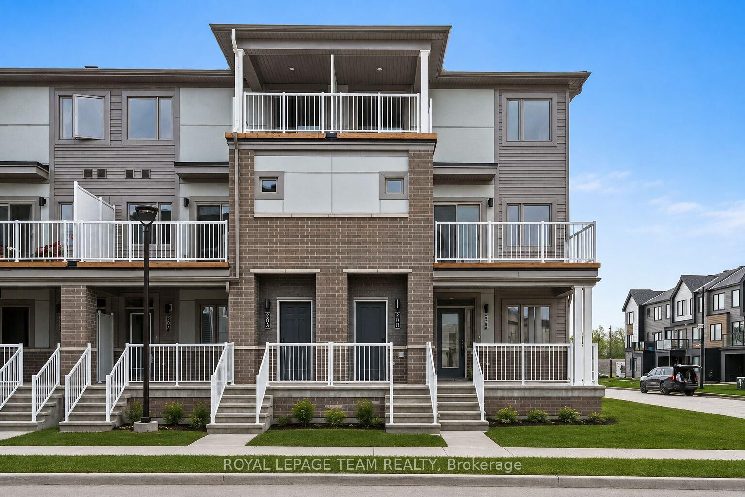 Property Photo:  2031 Blossite Private  ON K2J 7J5 