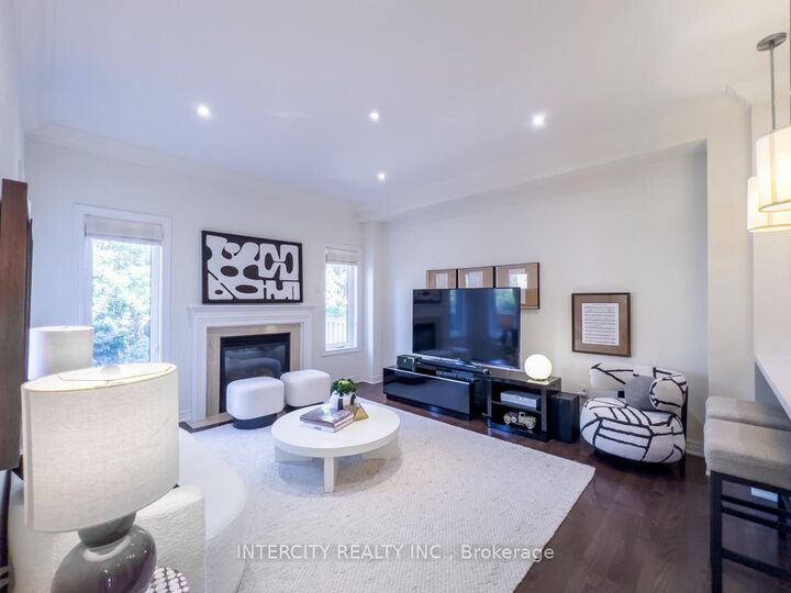 Property Photo: 45 Lady Loretta Lane ON L6A 4E9