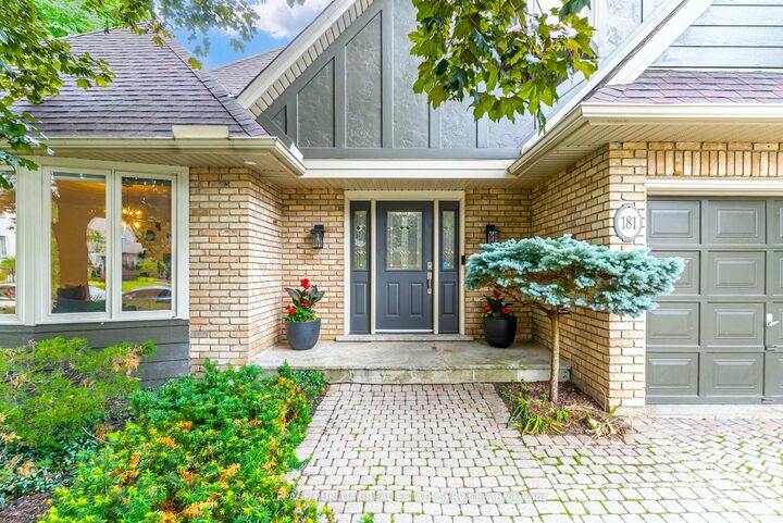 Property Photo:  181 Golf Links Road  ON L9G 2N4 