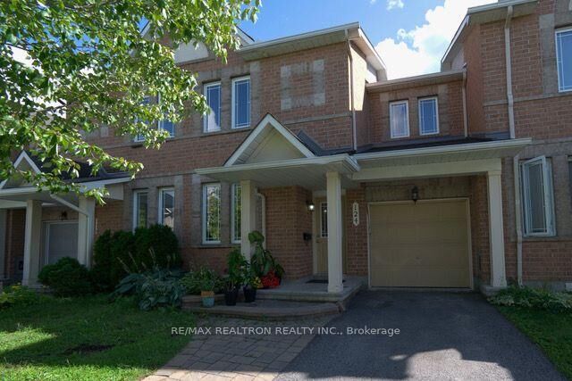 Property Photo:  124 Shady Grove Street  ON K2G 6Z5 