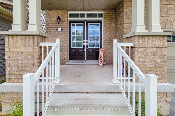 Property Photo: 11 Esther Crescent ON L3B 0E9