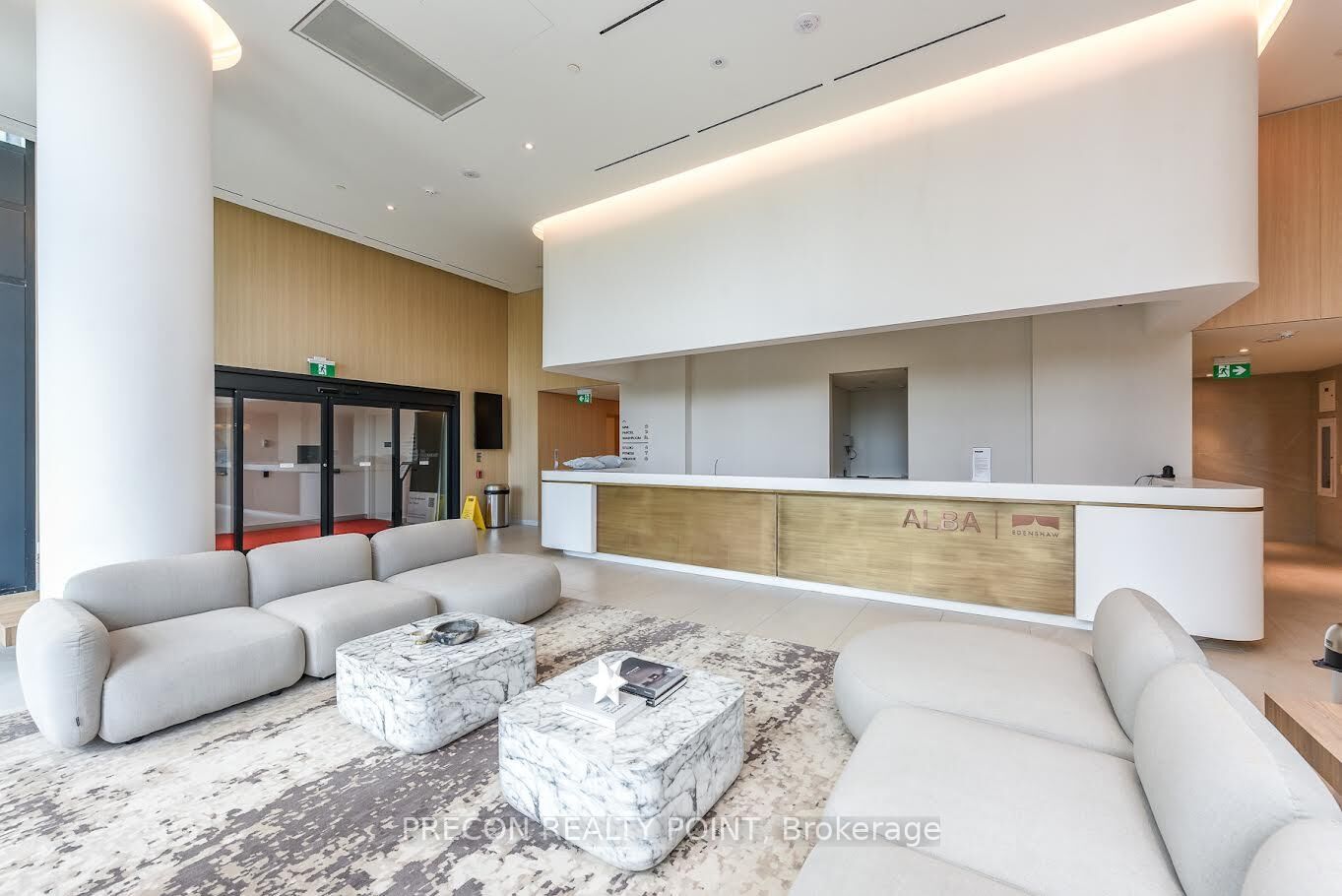 Property Photo:  1 Fairview Road E 3004  ON L5A 0B4 