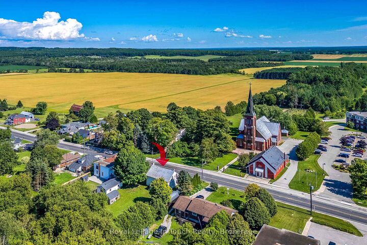 Property Photo: 328 Lafontaine Road W ON L9M 0H1