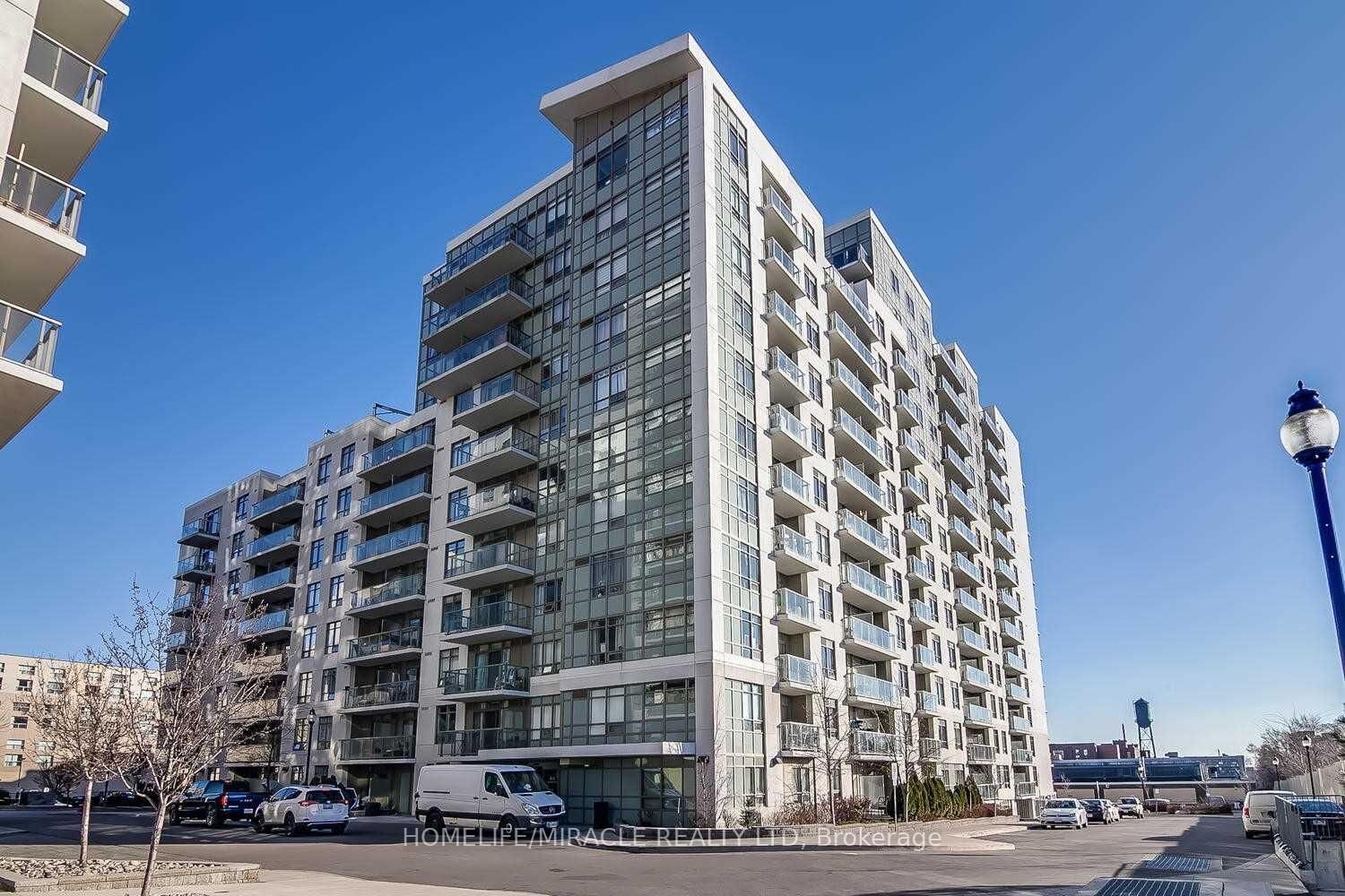 Property Photo: 816 Lansdowne Avenue 423 ON M6H 4K6