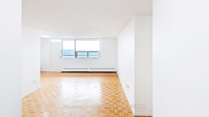 Property Photo:  180 Markham Road 1201  ON M1M 2Z9 