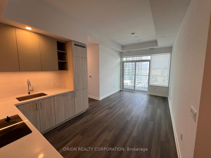 Property Photo: 5 Meadowdale Road 911 ON L4K 0C7
