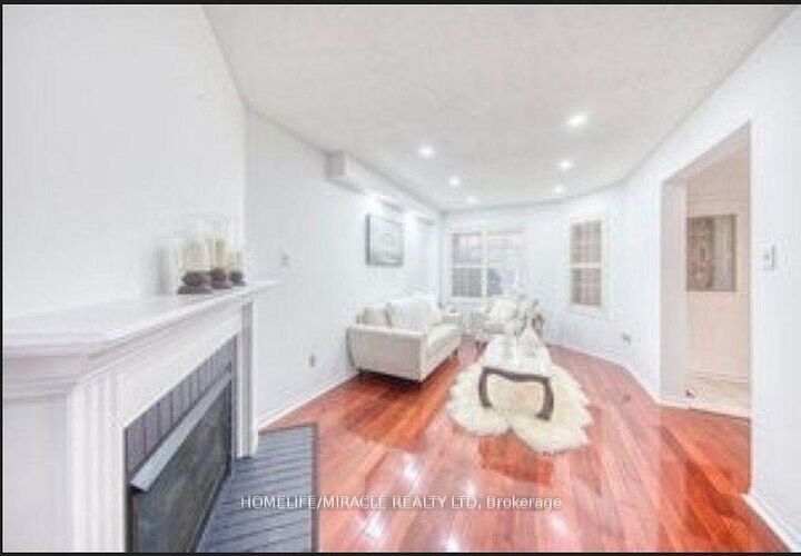 Property Photo:  6 Adams Park Gate Main Floor  ON M1C 5A1 