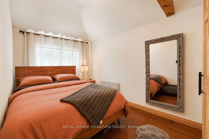 Property Photo: 606 Lake Drive S ON L4P 1T5