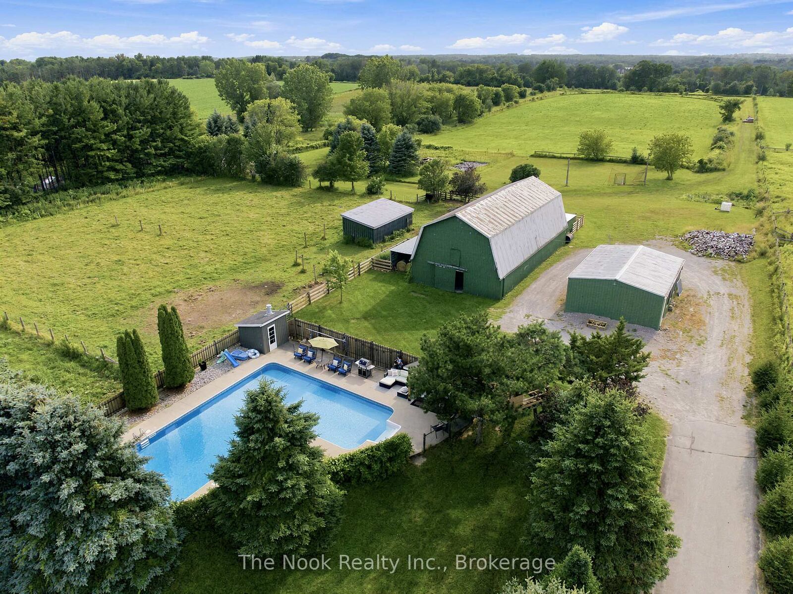 Property Photo: 4386 Middle Road ON L1C 6P8