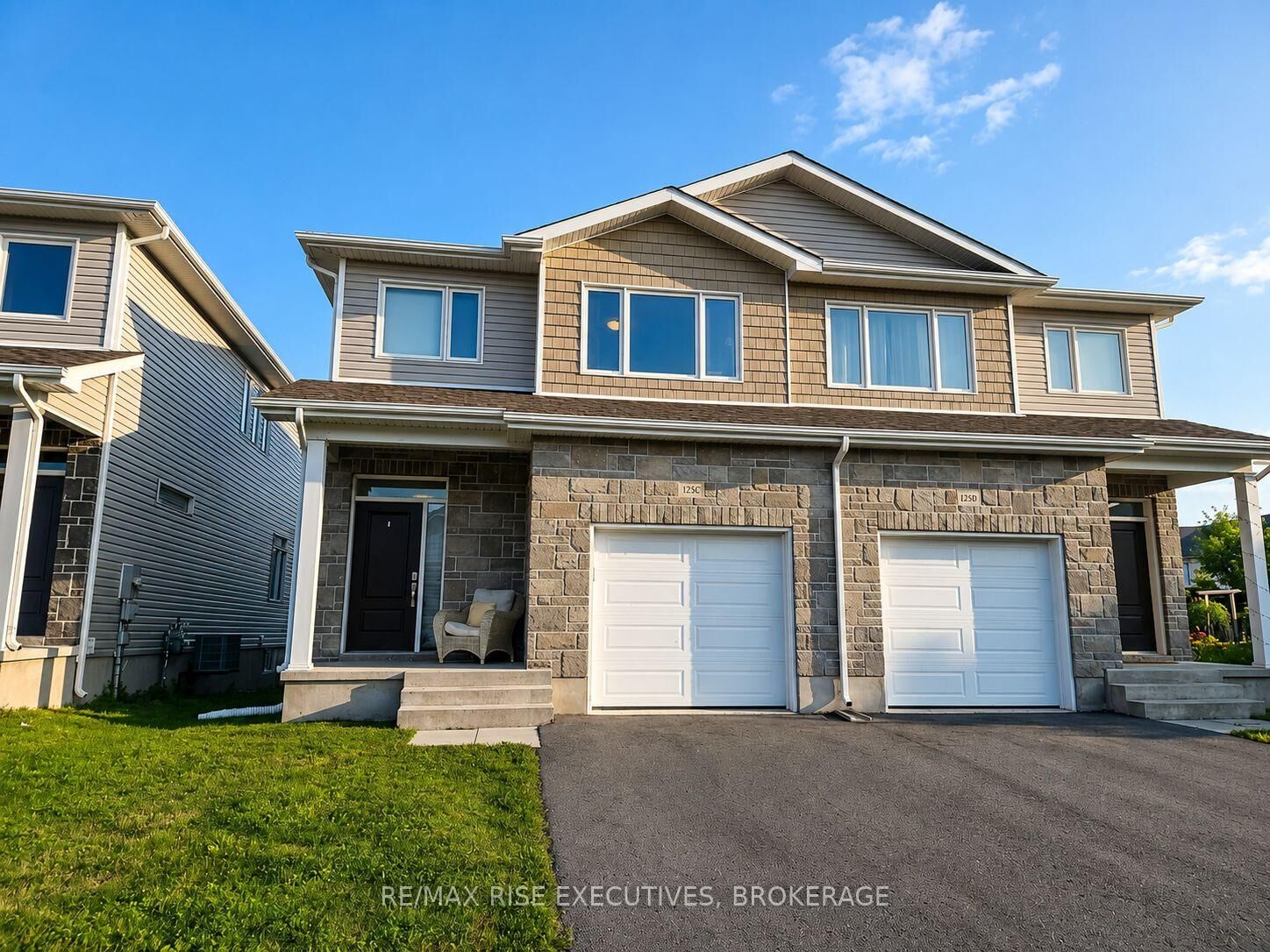 Property Photo:  1236 Max Crescent  ON K7P 0P3 