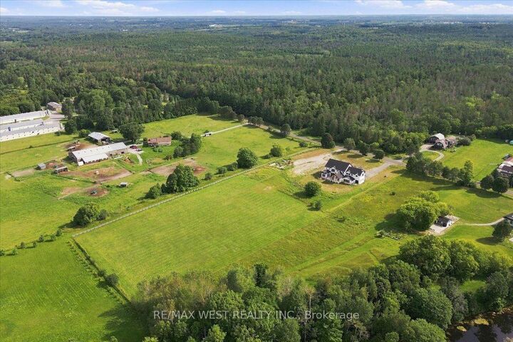 Property Photo: 17050 McCowan Road ON L4A 2A5