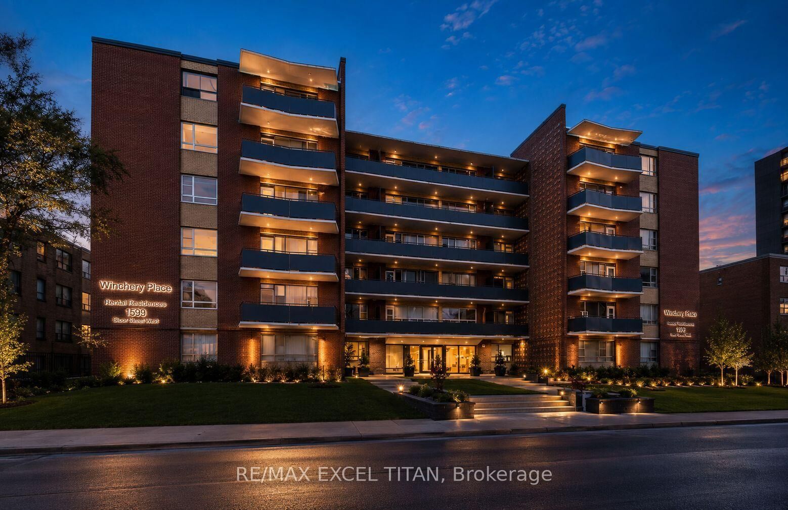 Property Photo:  165 Cosburn Avenue 101  ON M4J 2L3 
