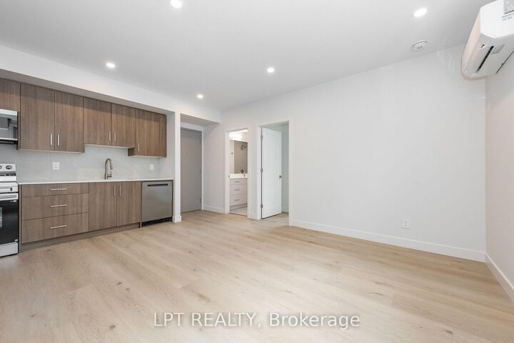 Property Photo:  249 Columbus Avenue 1  ON K1K 1P5 