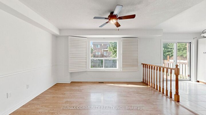 Property Photo:  38 Iveagh Drive  ON L4P 3X3 