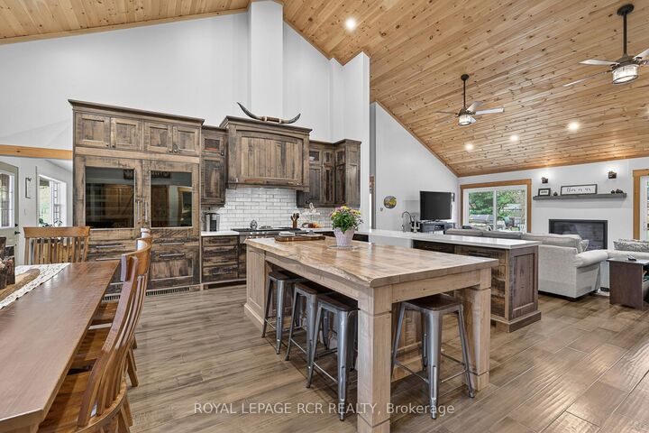 Property Photo: 4143 Vivian Road ON L4A 2A7
