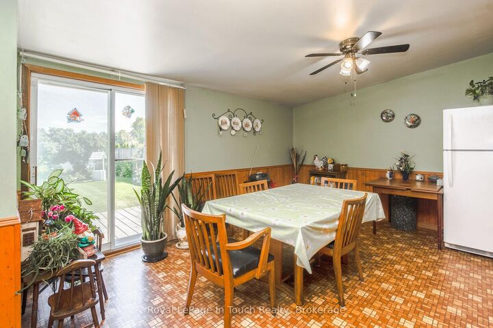 Property Photo: 323 William Street ON L4R 4G2