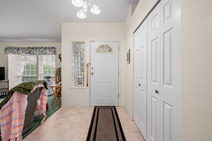 Property Photo: 583 Rebecca Pl BC V9W 8C5