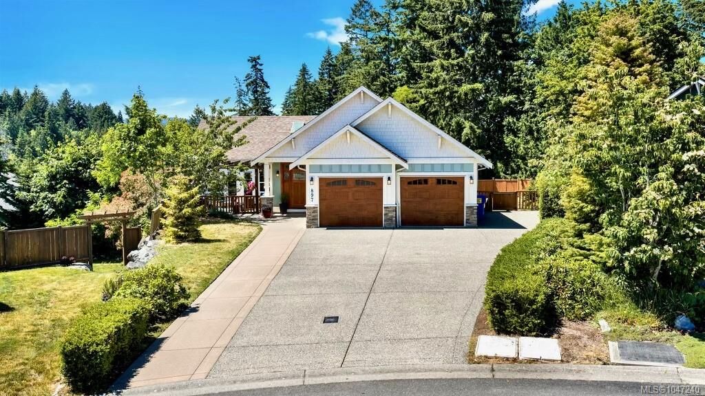 Property Photo: 897 Pratt Rd BC V8H 1H6