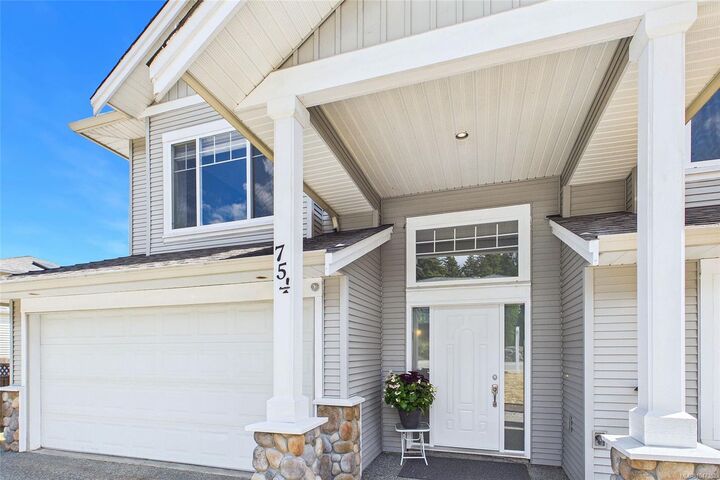 Property Photo:  754 Southland Way  BC V9R 6P4 