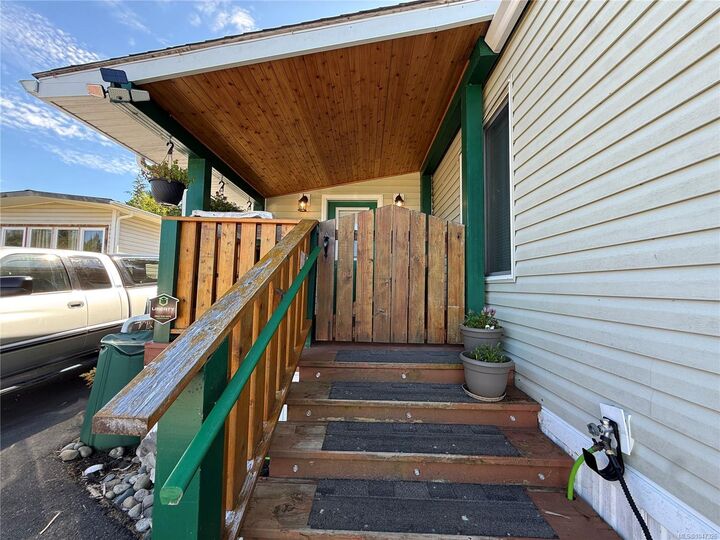 Property Photo: 5250 Beaver Harbour Rd #42 BC V0N 2P0