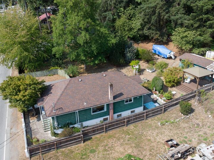 Property Photo: 2148 Dick Ave BC V9X 1R6