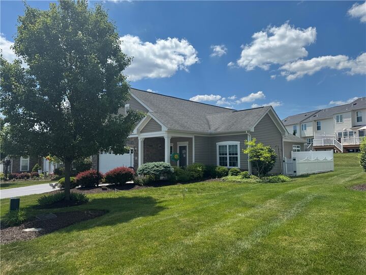 Property Photo: 132 Cobblestone Dr PA 15237