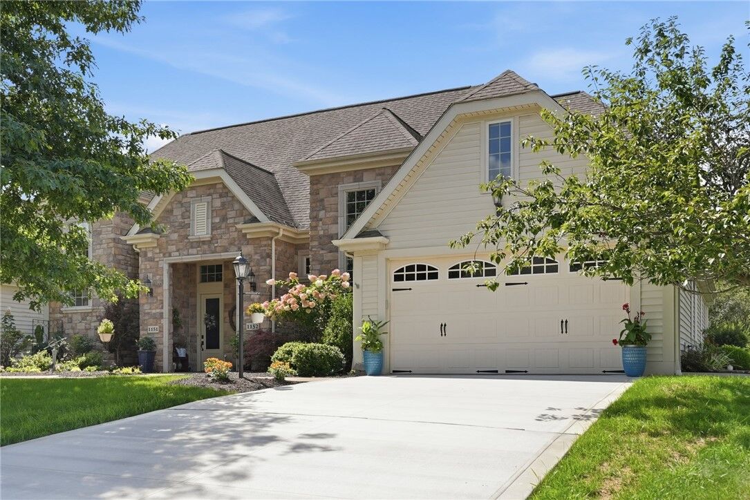 Property Photo:  1152 Lilly Vue Ct  PA 16046 