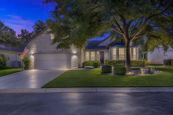 Property Photo: 145 Stetson Trail TX 78633
