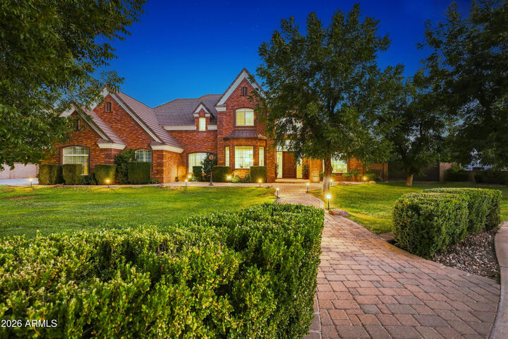 Property Photo:  15415 E Pickett Court  AZ 85298 