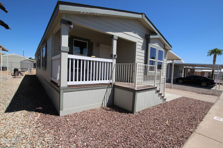 Property Photo: 2120 E Bluefield Avenue 136 AZ 85022