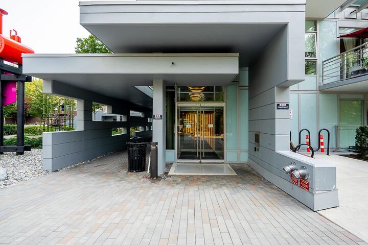 Property Photo: 308 Morrissey Road 1802 BC V3H 0M2