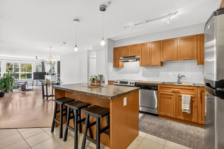 19673 Meadow Gardens Way 234 — photo 1