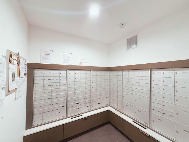 Property Photo:  4488 Juneau Street 602  BC V5C 0M4 