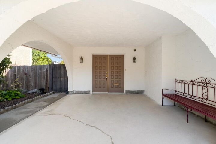 Property Photo: 9551 Snowdon Avenue BC V7A 2M2