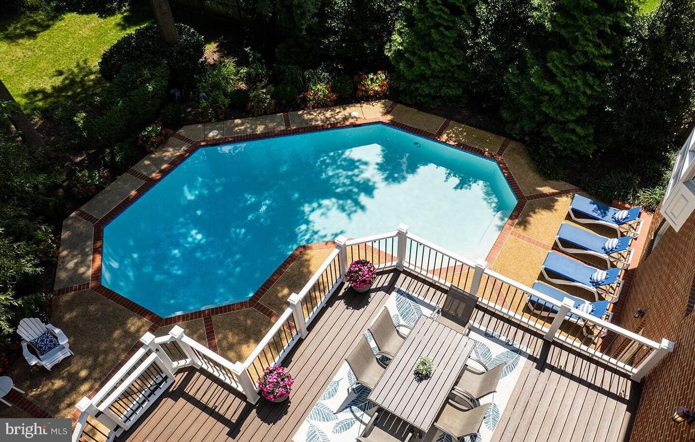 Property Photo:  2755 Oakton Plantation Lane  VA 22181 
