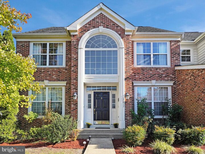Property Photo:  2817 Compass Circle  VA 22191 