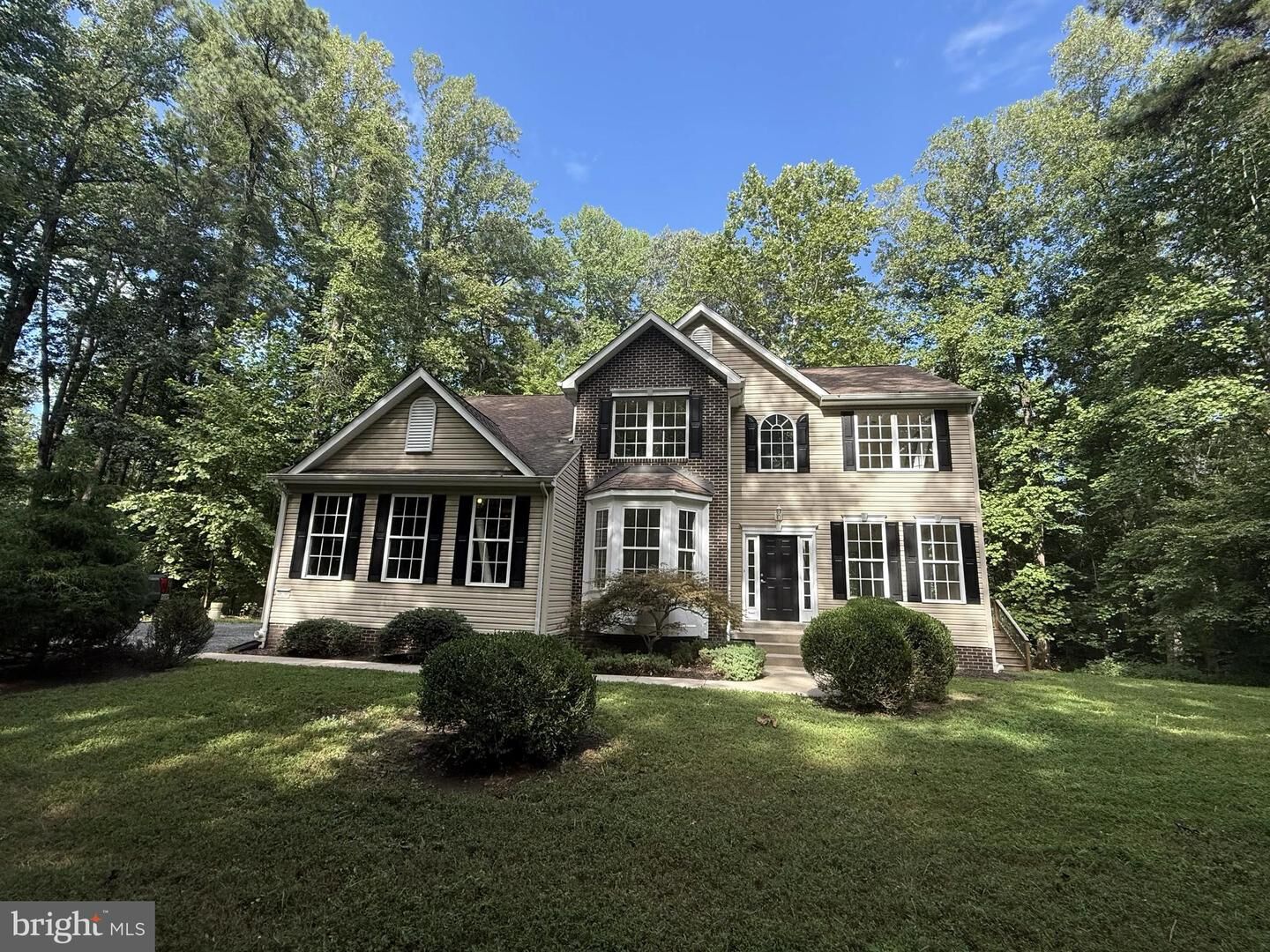 Property Photo: 46200 Greens Rest Way MD 20634