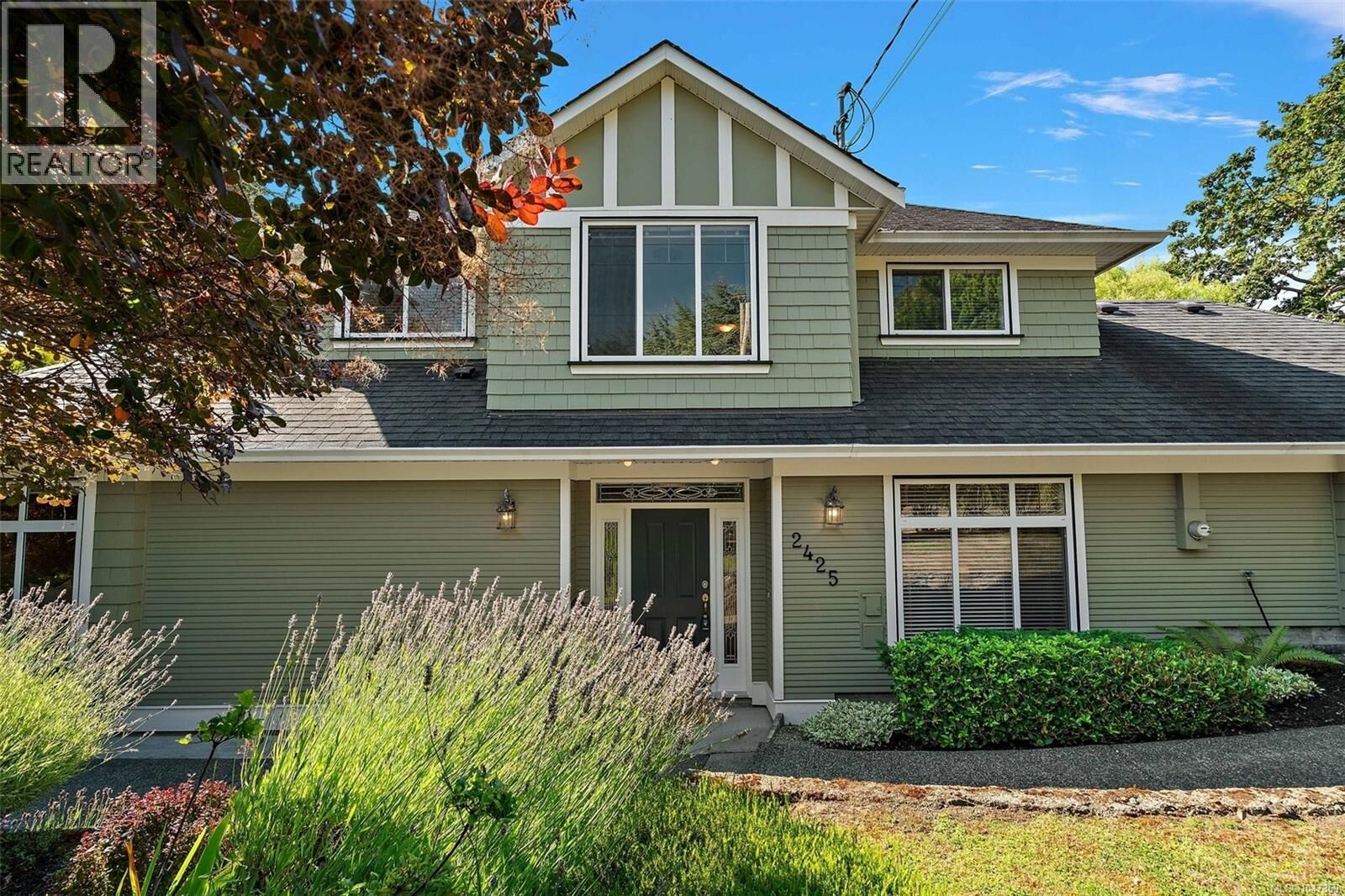Property Photo:  2425 Oak Bay Avenue  BC V8R 1H3 