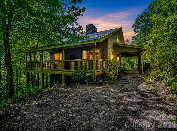 Property Photo:  366 Summer Haven Road  NC 28778 