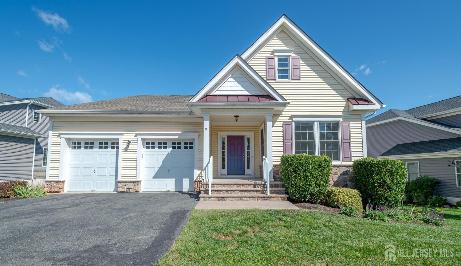 Property Photo: 9 Comstock Lane NJ 08558