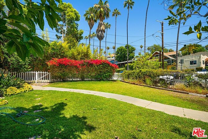 Property Photo:  362 N Avenue 57  CA 90042 