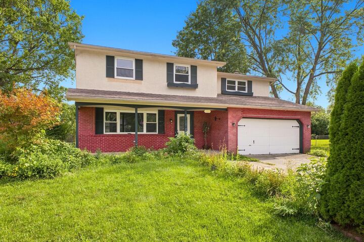 Property Photo: 1609 Sugarmaple Court OH 43229