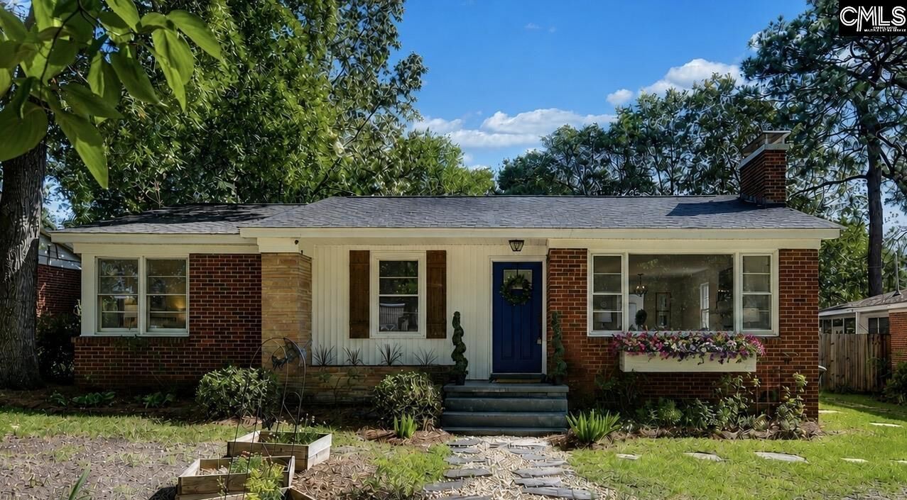 Property Photo: 1111 S Holly SC 29205