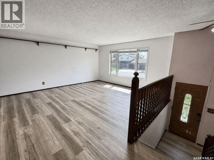 Property Photo: 3352 Dent Crescent SK S6V 7H1