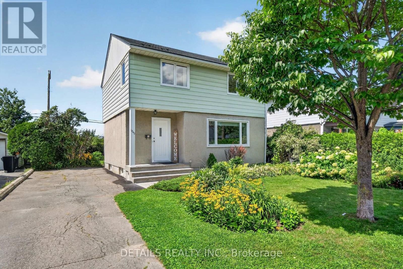 Property Photo: 1840 Haig Drive ON K1G 2J4
