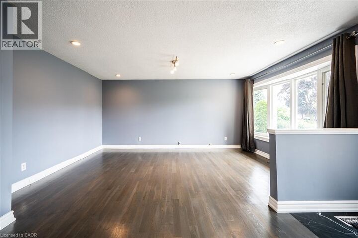 Property Photo:  66 Belwood Crescent  ON N2C 1Z3 