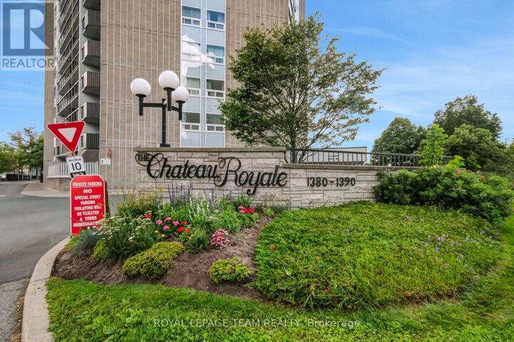 Property Photo:  1380 Prince Of Wales Drive 402  ON K2C 3N5 