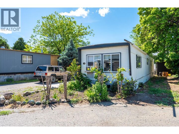 3999 Skaha Lake Road 21 — photo 1