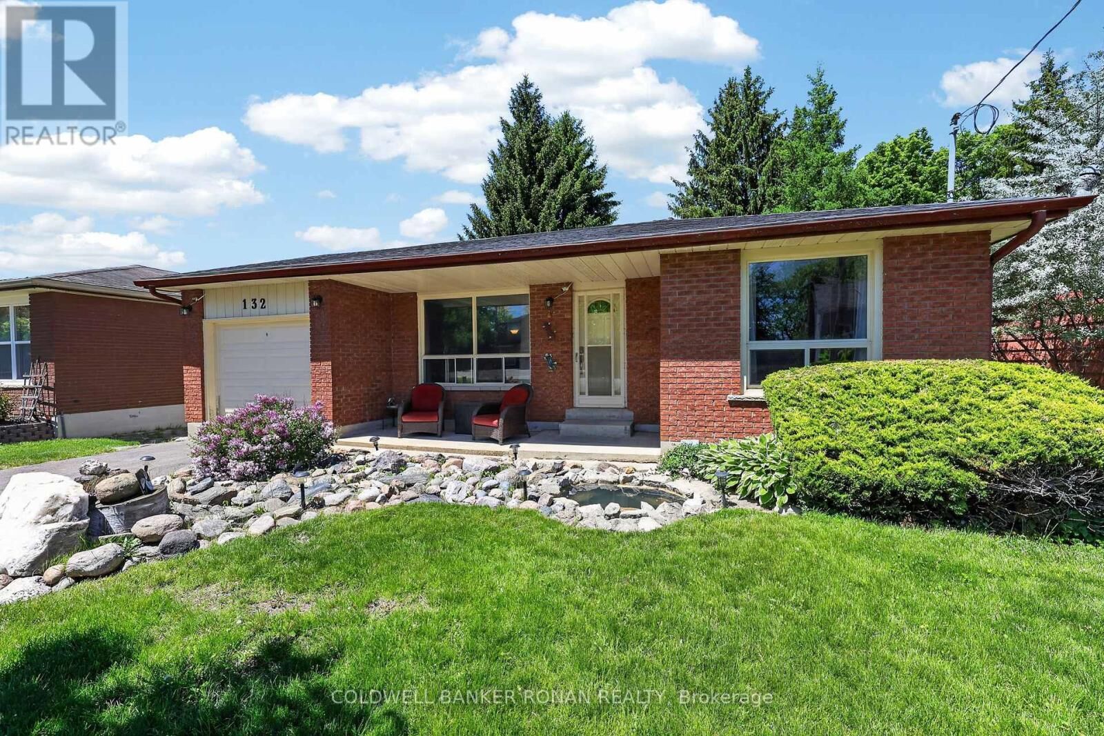 Property Photo: 132 Queen Street ON L9R 1K6