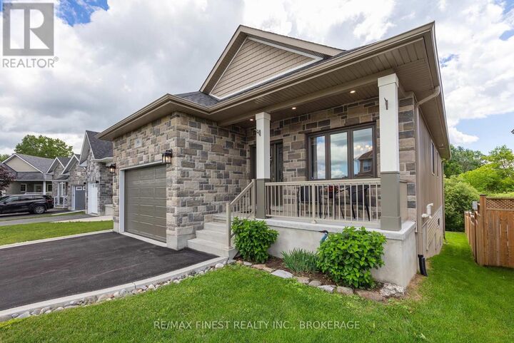 Property Photo: 386 Nalon Road ON K7G 0A3